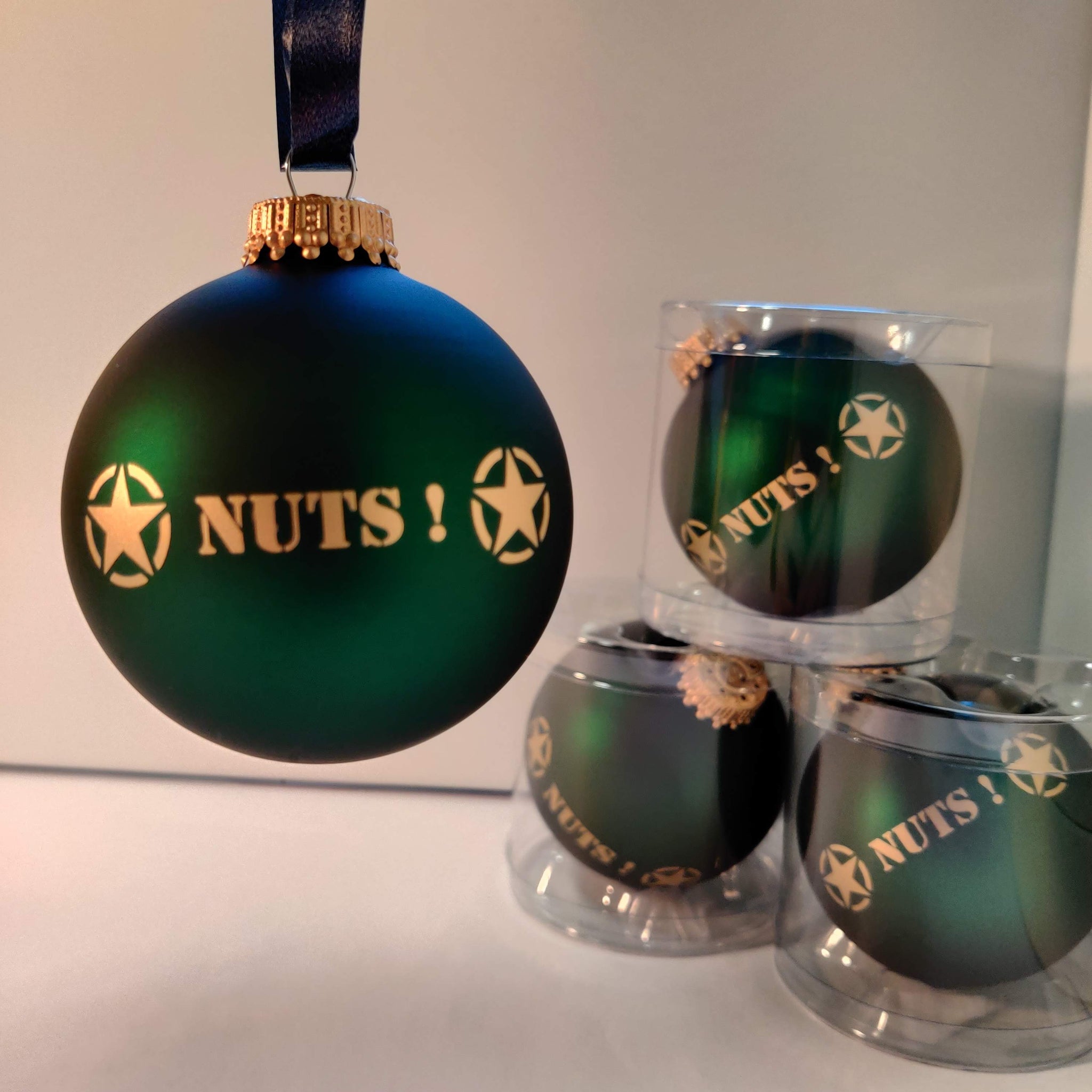 Nuts! kerstbal